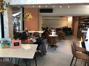 Ένα ιστορικό στέκι της Κατερίνης, το le Fleur του Αντώνη Μπέλλη, άλλαξε χέρια.