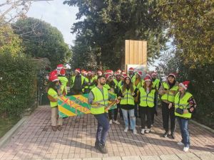 Εθελοντική Ομάδα Δράσης Νομού Πιερίας – Χριστουγεννιάτικα κάλαντα σε πέντε γλώσσες