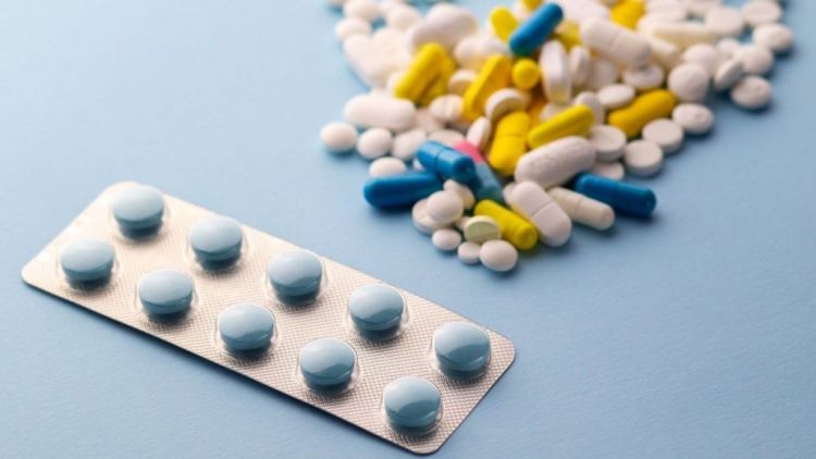 Ελλείψεις Φαρμάκων – Έρχεται Ποινικό Δικαστήριο Για Όσους Κρατάνε Στοκ