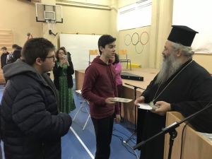 Επίσκεψη του Μητροπολίτη Κίτρους, Κατερίνης και Πλαταμώνος στο 6ο Γυμνάσιο Κατερίνης Επίσκεψη του Μητροπολίτη Κίτρους, Κατερίνης και Πλαταμώνος στο 6ο Γυμνάσιο Κατερίνης