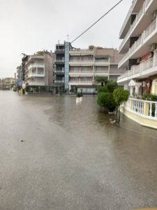 Κακοκαιρία ARIEL στην Πιερία: Αίτημα από τον Δήμο Κατερίνης να κηρυχθεί ο νομός σε κατάσταση έκτακτης ανάγκης (Εικόνες) Κακοκαιρία Ariel στην Πιερία: Αίτημα από τον Δήμο Κατερίνης να κηρυχθεί ο νομός σε κατάσταση έκτακτης ανάγκης