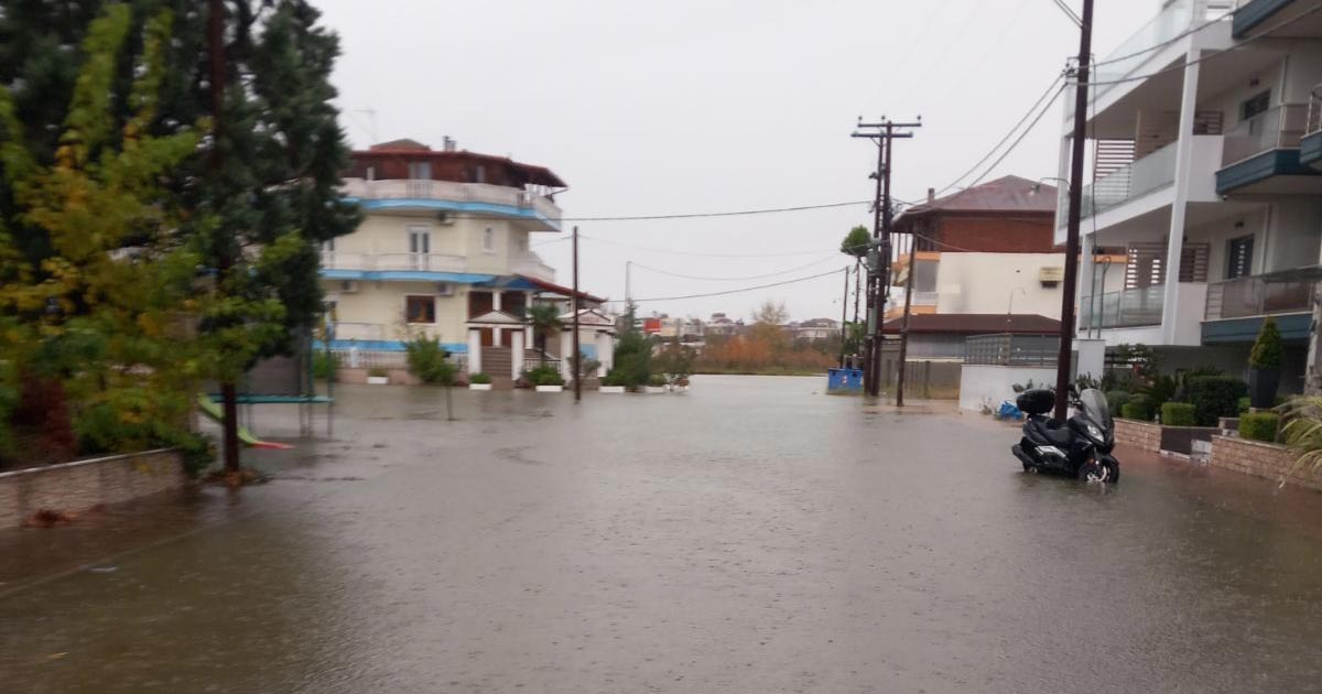 Κατερίνη: Αγωγή Κατά Της Δημοτικής Αρχής Για Τις Πλημμύρες Ετοιμάζουν Ξενοδόχοι Και Έμποροι Στην Παραλία (Εικόνες)