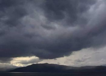 Ο Καιρός σήμερα: Λίγες νεφώσεις παροδικά αυξημένες με λίγες τοπικές βροχές