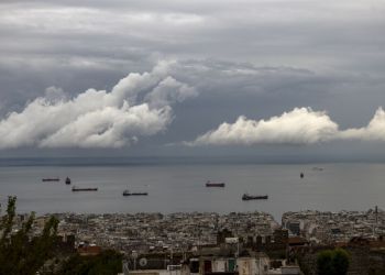 Ο Καιρός σήμερα: Τοπικές νεφώσεις με τοπικές βροχές