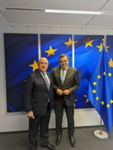 Ο Υφυπουργός Μεταφορών Μιχάλης Παπαδόπουλος με τον Επίτροπο Προώθησης του Ευρωπαϊκού Τρόπου Ζωής Μαργαρίτη Σχοινά