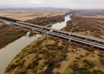 Παραδόθηκε πλήρως ανακατασκευασμένη η γέφυρα Αλιάκμονα – Παρουσία του Πρωθυπουργού κου Κ. Μητσοτάκη