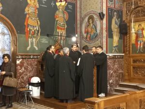 Χειροτονία Διακόνου από τον Μητροπολίτη Σύρου, Τήνου, Μυκόνου στην Ιερά Μητρόπολη της Θείας Αναλήψεως