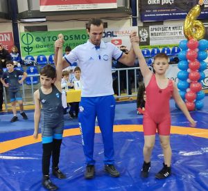 Πολλά μετάλλια και χαμόγελα τα "πιτσιρίκια" των Ολυμπίων Κατερίνης Χριστουγεννιάτικοι αγώνες πάλης – Τρίκαλα Δεκέμβριος 2022
