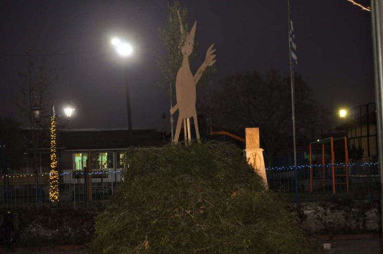 Άνω Άη Γιάννη Κατερίνης – Αναβίωσε το «Κάψιμο του Καλικάvτζαρου»