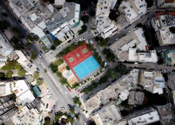 Όνειρο η απόκτηση στέγης από νέους – Οι 30ρηδες δυσκολεύονται να αφήσουν την πατρική κατοικία