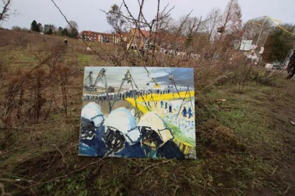 Γερμανία - Τα όμορφα χωριά, όμορφα «καίγονται»… για χάρη του λιγνίτη Γερμανία – Τα όμορφα χωριά, όμορφα «καίγονται»… για χάρη του λιγνίτη