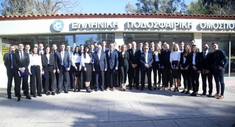 Γράφει "ιστορία" η Βασιλεία Τσικλητάρη - Απονομή των σημάτων FIFA στους διεθνείς αξιωματούχους διαιτησίας Γράφει “ιστορία” η Βασιλεία Τσικλητάρη – Απονομή των σημάτων Fifa στους διεθνείς αξιωματούχους διαιτησίας