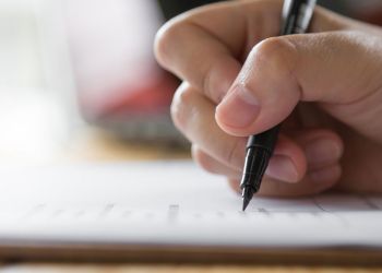 Εξετάσεις ενηλίκων για απόκτηση τίτλου απολυτηρίου Δημοτικού Σχολείου