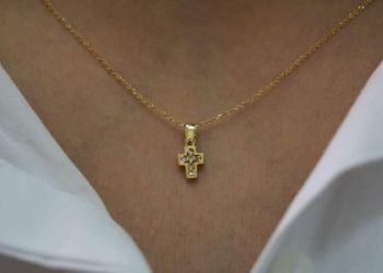 Κατερίνη: 34χρονη… αγκάλιασε 76χρονη και της έκλεψε τον χρυσό της σταυρό