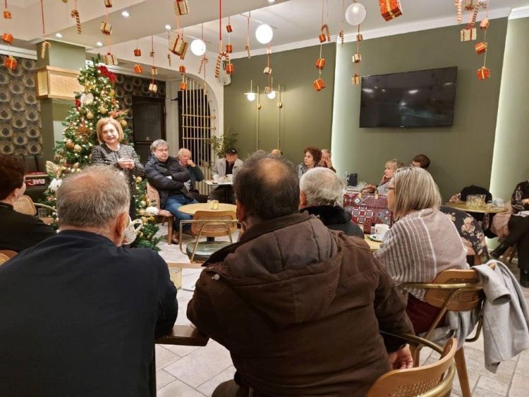 Οι δραστηριότητες της Μαρία μυχού  σε πολιτικό επίπεδο και οι συναντήσεις παράδοσης και πολιτισμού