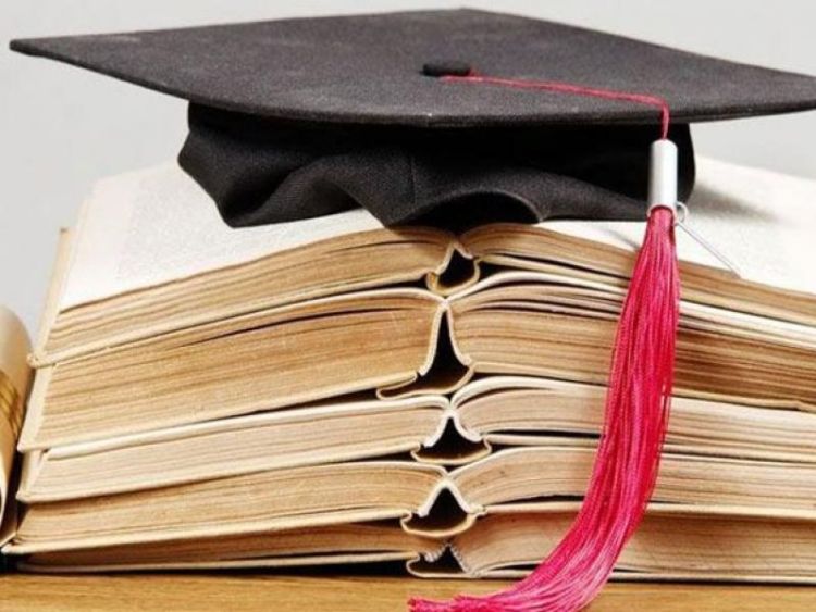 Οι σπουδές που επιλέγουν οι νέοι στην Ελλάδα και την Ευρωπαϊκή Ένωση Οι σπουδές που επιλέγουν οι νέοι στην Ελλάδα και την ΕΕ