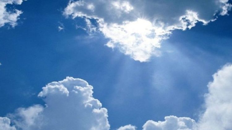 Ο Καιρός σήμερα: Γενικά αίθριος με λίγες τοπικές νεφώσεις Ο Καιρός σήμερα: Γενικά αίθριος με λίγες τοπικές νεφώσεις