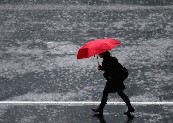 Ο Καιρός σήμερα: Νέα επιδείνωση με νεφώσεις και θα σημειωθούν τοπικές βροχές, χιονοπτώσεις στα ορεινά