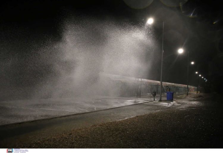 Ο Καιρός σήμερα: Νεφώσεις παροδικά αυξημένες με τοπικές βροχές και πιθανώς σποραδικές καταιγίδες