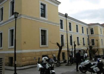 Στον Ανακριτή ο «Μάξιμος Σαράφης» και οι συγκατηγορούμενοι του στην υπόθεση εξαπάτησης επιχειρηματιών