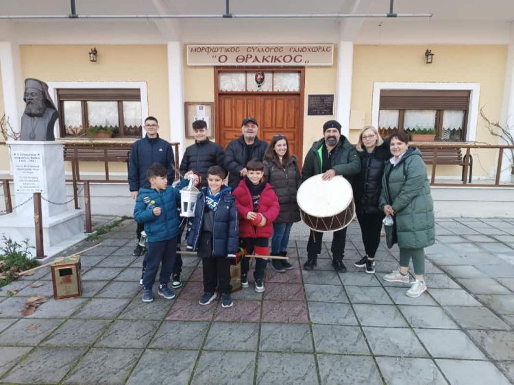 Τα κάλαντα των Φώτων έψαλλαν στις γειτονιές της Γανόχωρας Τα κάλαντα των Φώτων έψαλλαν στις γειτονιές της Γανόχωρας