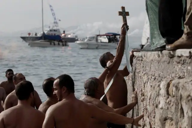 Τι γιορτάζουμε τα Θεοφάνεια Τι γιορτάζουμε τα Θεοφάνεια