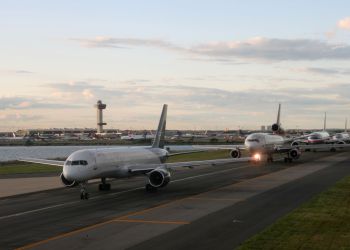 Χάος στις ΗΠΑ: Καθηλωμένα όλα τα αεροσκάφη λόγω τεχνικού προβλήματος