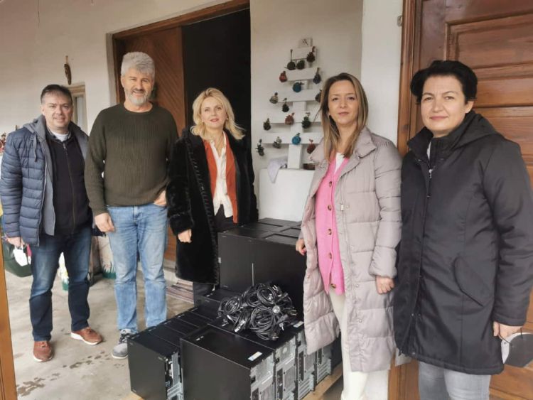 5ο Γυμνάσιο Κατερίνης: Ευχαριστούμε το Campus MAX College και την Εθελοντική Ομάδα Πιερίας «Ο τόπος μου» για τη στήριξή τους 5ο Γυμνάσιο Κατερίνης: Ευχαριστούμε το Campus Max College και την Εθελοντική Ομάδα Πιερίας «Ο τόπος μου» για τη στήριξή τους