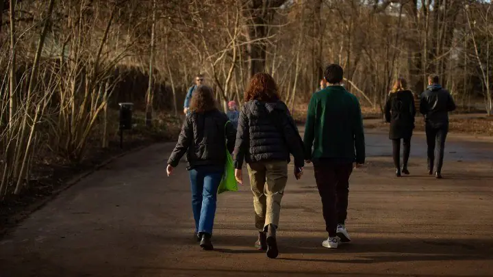 Flâneur και πλάνης: Η ευτυχία του να τριγυρνάς άσκοπα στην πόλη Flâneur και πλάνης: Η ευτυχία του να τριγυρνάς άσκοπα στην πόλη