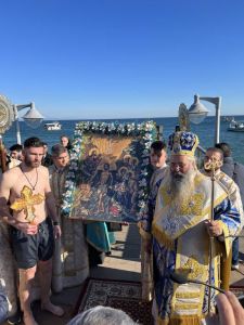 O καθαγιασμός των υδάτων στην Παραλία Κατερίνης