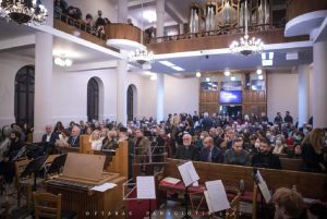 Εορταστική Χριστουγεννιάτικη συναυλία από την Εστία Πιερίδων Μουσών Εορταστική Χριστουγεννιάτικη συναυλία από την Εστία Πιερίδων Μουσών