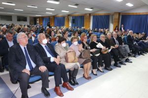 Ένωση Ποντίων Πιερίας: Με επιτυχία πραγματοποιήθηκε η παρουσίαση του βιβλίου του Γιώργου Παρχαρίδη Ένωση Ποντίων Πιερίας: Με επιτυχία πραγματοποιήθηκε η παρουσίαση του βιβλίου του Γιώργου Παρχαρίδη