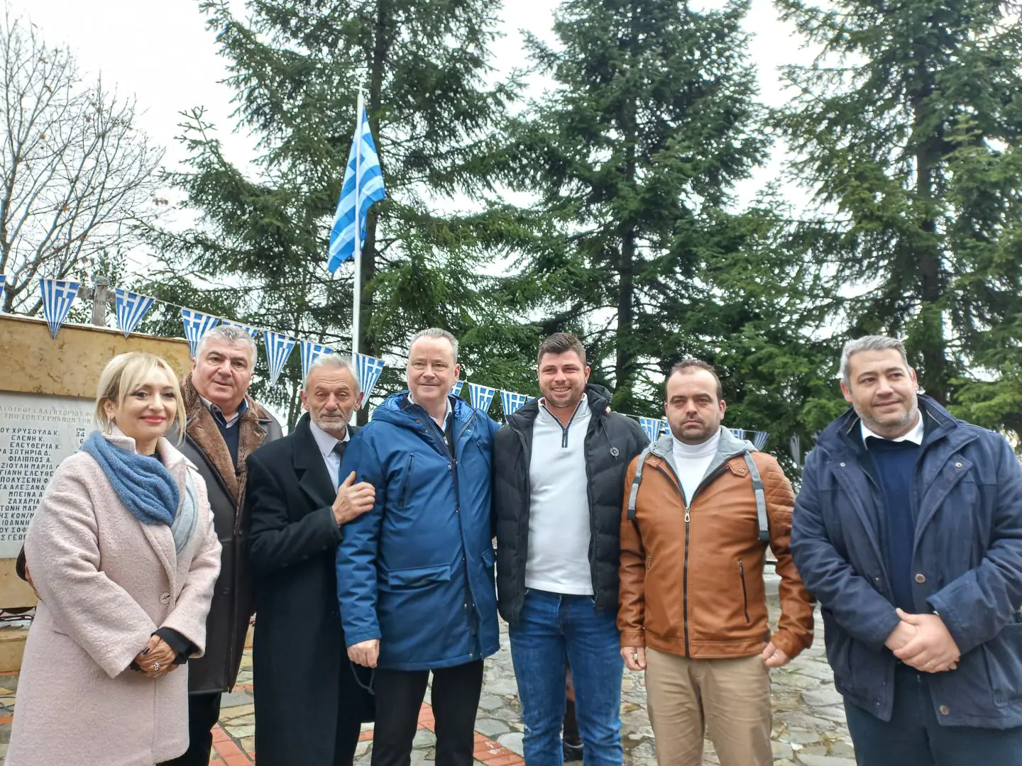 Επιμνημόσυνη δέηση και κατάθεση στεφάνων στη μνήμη των εκτελεσθέντων Ελατοχωριτών από τους Γερμανούς το  1944