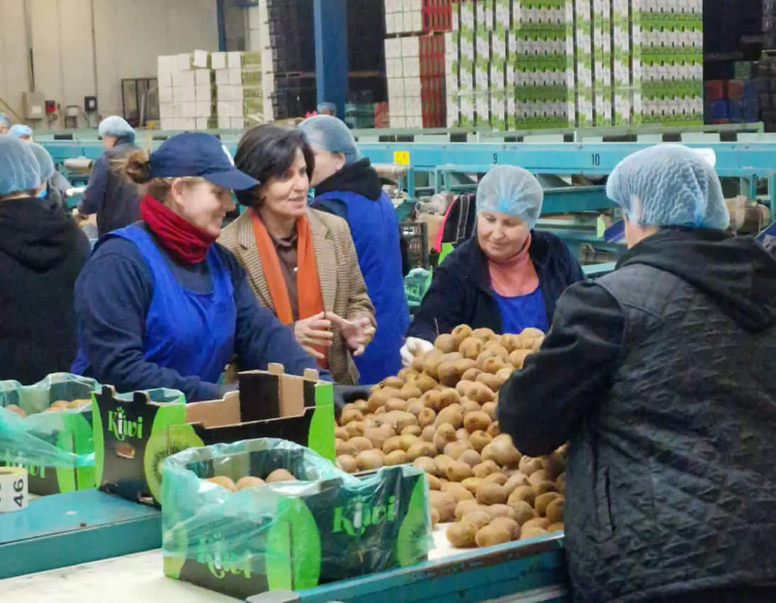 Στην Πιερία η Γενική Γραμματέας Αγροτικής Ανάπτυξης και Τροφίμων Χριστιάνα Καλογήρου Η Γενική Γραμματέας Αγροτικής Ανάπτυξης και Τροφίμων Χριστιάνα Καλογήρου στην Πιερία