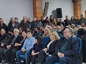 Κατερίνη: Ο γιατρός γεμίζει την Εκάβη – Η Πολιτική ομιλία του Κ. Κουτρούπα (φωτορεπορτάζ)