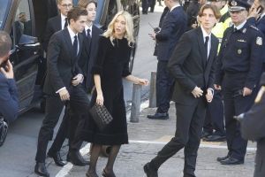 Μαρία Ολυμπία: Ξεχώρισε στην κηδεία του τέως βασιλιά Κωνσταντίνου Μαρία Ολυμπία: Ξεχώρισε στην κηδεία του τέως βασιλιά Κωνσταντίνου