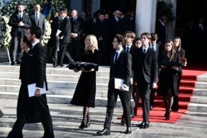 Μαρία Ολυμπία: Ξεχώρισε στην κηδεία του τέως βασιλιά Κωνσταντίνου Μαρία Ολυμπία: Ξεχώρισε στην κηδεία του τέως βασιλιά Κωνσταντίνου