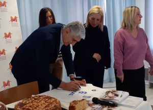 Ο Παναγιώτης Γιαννάκης στην Μέριμνα Παιδιού Κατερίνης – Έκοψε την πίτα και  συμμετείχε στο διαγωνισμό τριπόντων