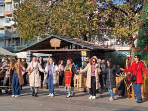 Παραδοσιακό δρώμενο «Ντιβιτζήδες & Καμήλες»