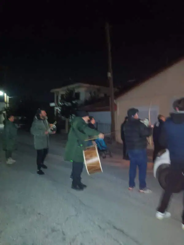 Τα κάλαντα των Φώτων έψαλλαν στις γειτονιές της Γανόχωρας Τα κάλαντα των Φώτων έψαλλαν στις γειτονιές της Γανόχωρας