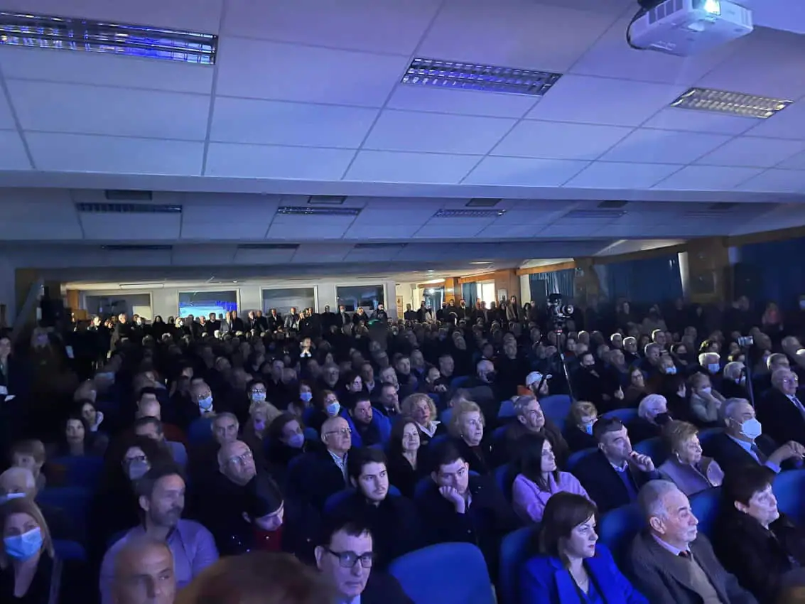 Το αδιαχώρητο στην εκδήλωση του Βουλευτή Πιερίας Φώντα Μπαραλιάκου Το αδιαχώρητο στην εκδήλωση του Βουλευτή Πιερίας Φώντα Μπαραλιάκου