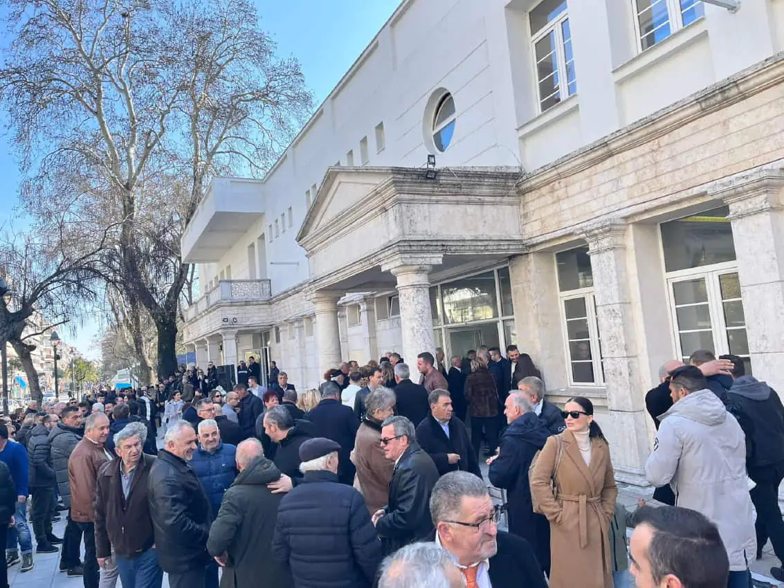 Το αδιαχώρητο στην εκδήλωση του Βουλευτή Πιερίας Φώντα Μπαραλιάκου Το αδιαχώρητο στην εκδήλωση του Βουλευτή Πιερίας Φώντα Μπαραλιάκου