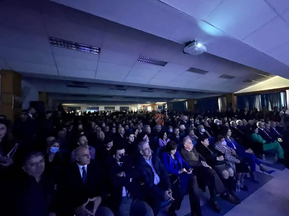 Το αδιαχώρητο στην εκδήλωση του Βουλευτή Πιερίας Φώντα Μπαραλιάκου Το αδιαχώρητο στην εκδήλωση του Βουλευτή Πιερίας Φώντα Μπαραλιάκου