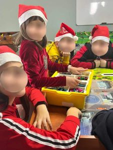 Το τμήμα Εκπαιδευτικής Ρομποτικής Κολινδρού έκοψε πίτα Το τμήμα Εκπαιδευτικής Ρομποτικής Κολινδρού έκοψε πίτα