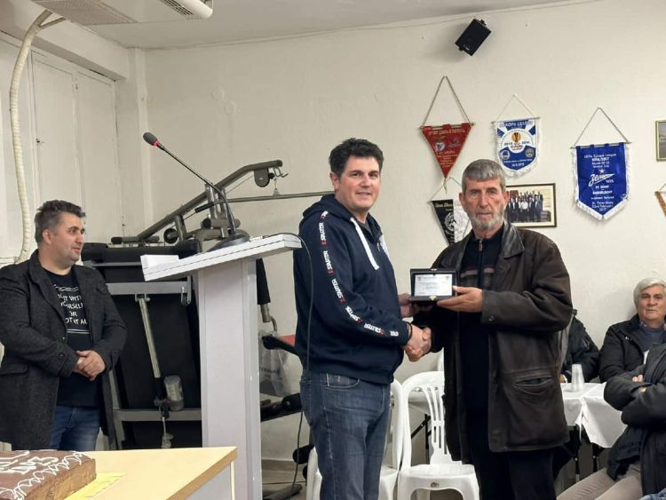 Έγινε η κoπή της πρωτοχρονιάτικης πίτας του Σ.Δ.Π.Ν. Πιερίας Έγινε η κoπή της πρωτοχρονιάτικης πίτας του Σ.Δ.Π.Ν. Πιερίας