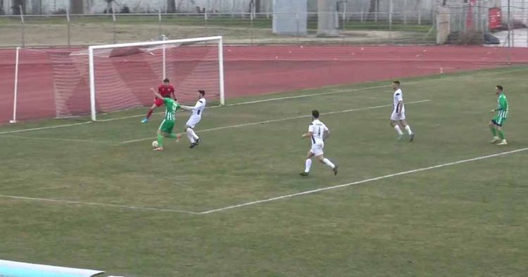 "Απρόσμενη" ήττα: Πιερικός - Εδεσσαϊκός 0-1 “Απρόσμενη” ήττα: Πιερικός – Εδεσσαϊκός 0 1