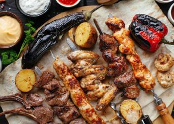 Αυτή η Τσικνοπέμπτη στην Κατερίνη ίσως αφήσει εποχή  