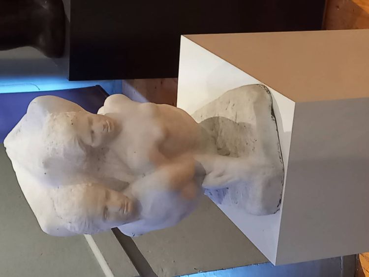 Γλυπτό του Ευθύμη Καλεβρά κοσμεί το Φεστιβάλ Ολύμπου