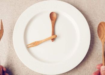 Διαλειμματική Νηστεία: Πώς βοηθά στην απώλεια βάρους και ενισχύει τη μακροζωία