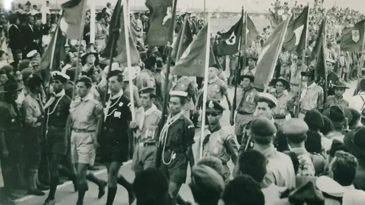 Εβδομήντα χρόνια ελληνικής ιστορίας μέσα από τα μάτια ενός βετεράνου προσκόπου Εβδομήντα χρόνια ελληνικής ιστορίας μέσα από τα μάτια ενός βετεράνου προσκόπου